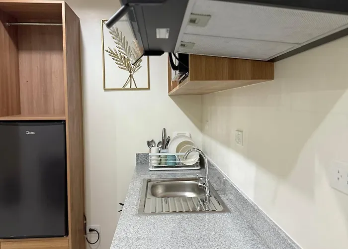 Aparthotel Spacious Unit In Mactan Cebu