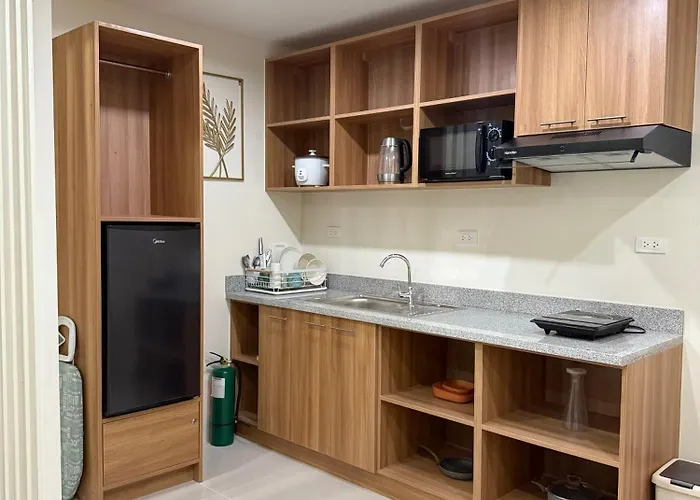 Aparthotel Spacious Unit In Mactan Cebu Lapu-Lapu City